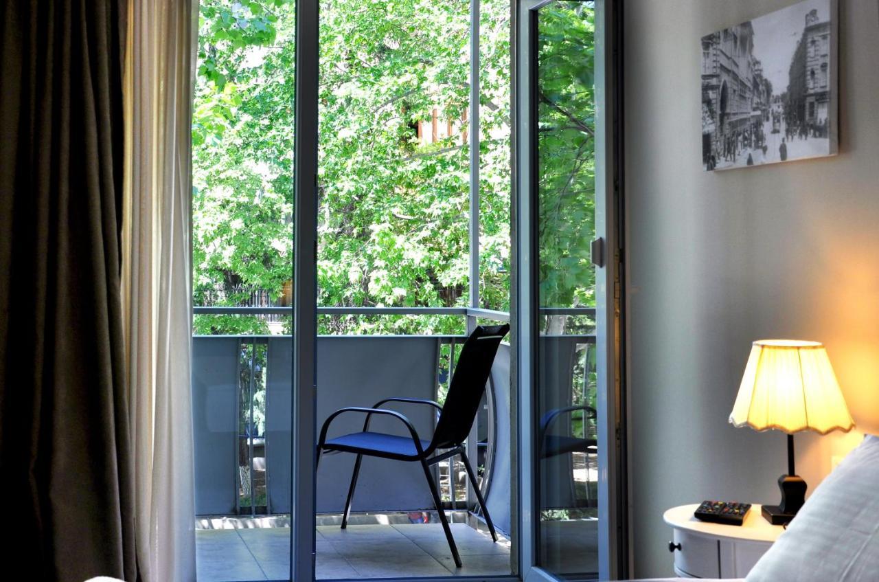 Art Hotel Claude Monet Τυφλίδα Εξωτερικό φωτογραφία